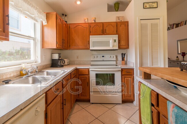 Foto del edificio - 645 Allison Ave