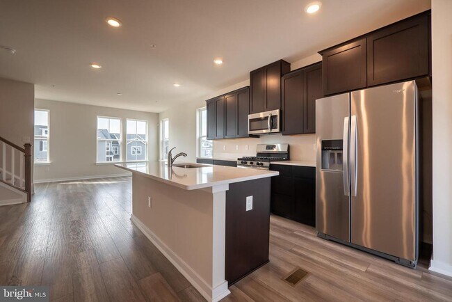 Foto del edificio - 7515 CLAYTON Ave