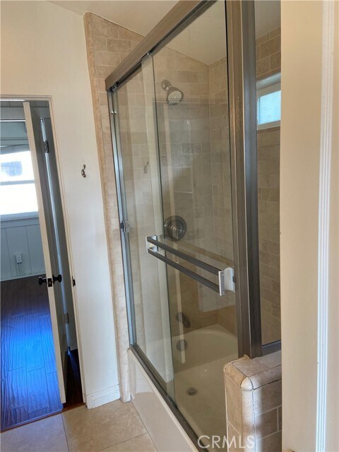 Foto del edificio - 435 Heliotrope Ave