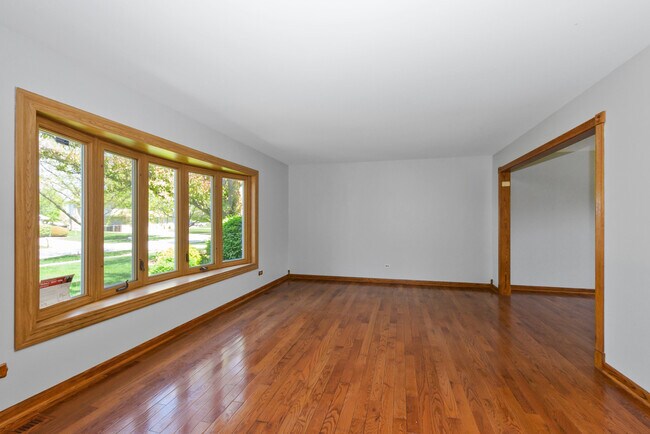 Foto del edificio - 7745 Woodstock Dr