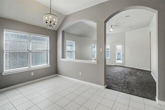 Building Photo - 26607 Grey Sparrow Dr