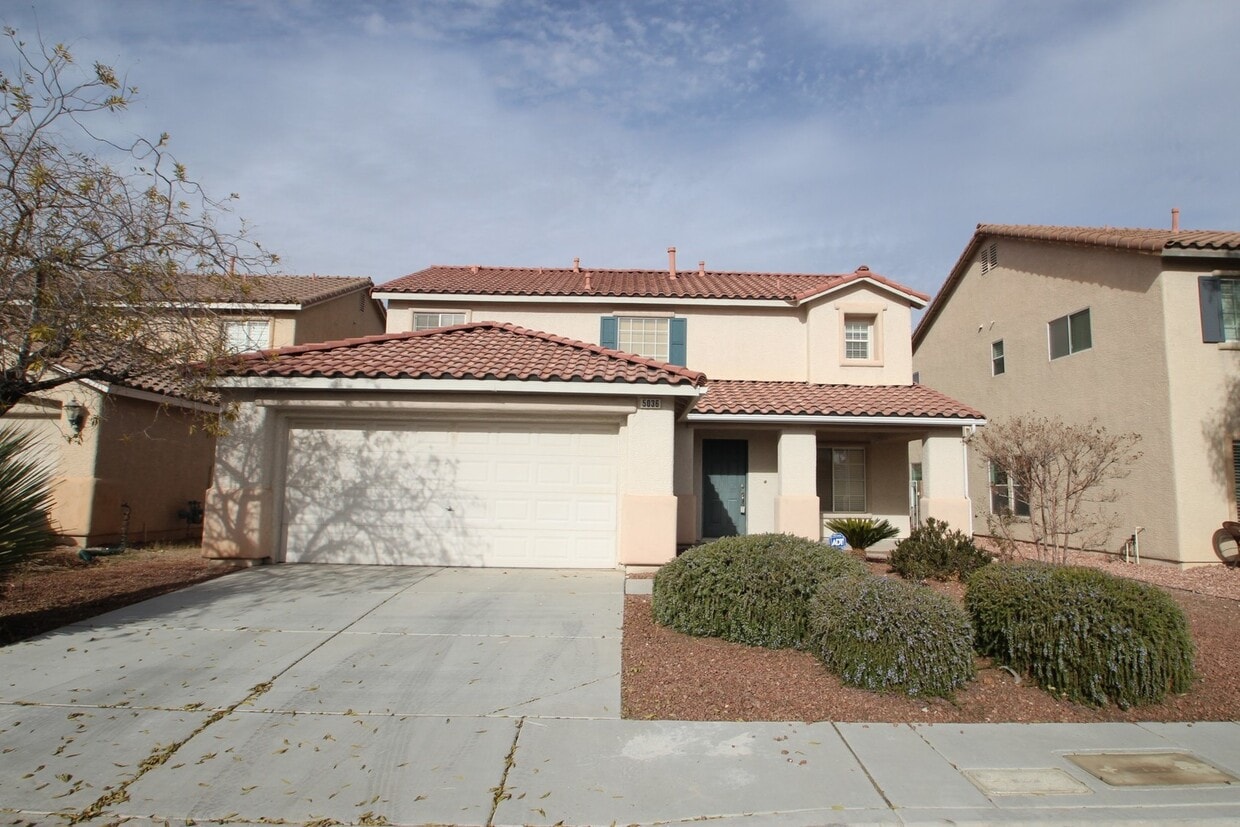 Primary Photo - Spacious 3-Bedroom Home in Northwest Las V...