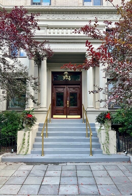 Primary Photo - 382 Commonwealth Ave