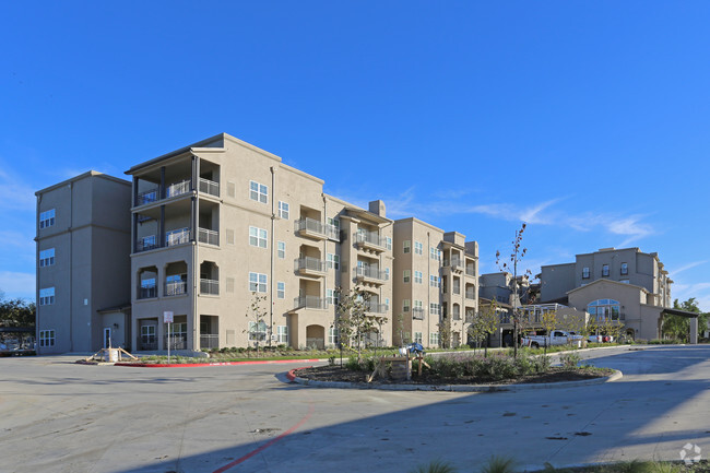 Building Photo - Franklin Park at Alamo Heights