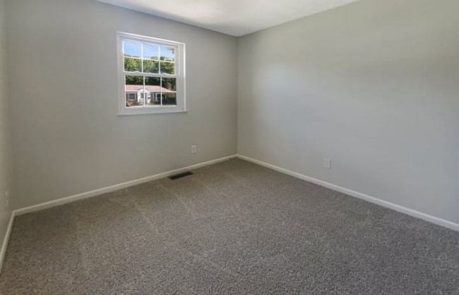 Building Photo - 301 greenwell Ave