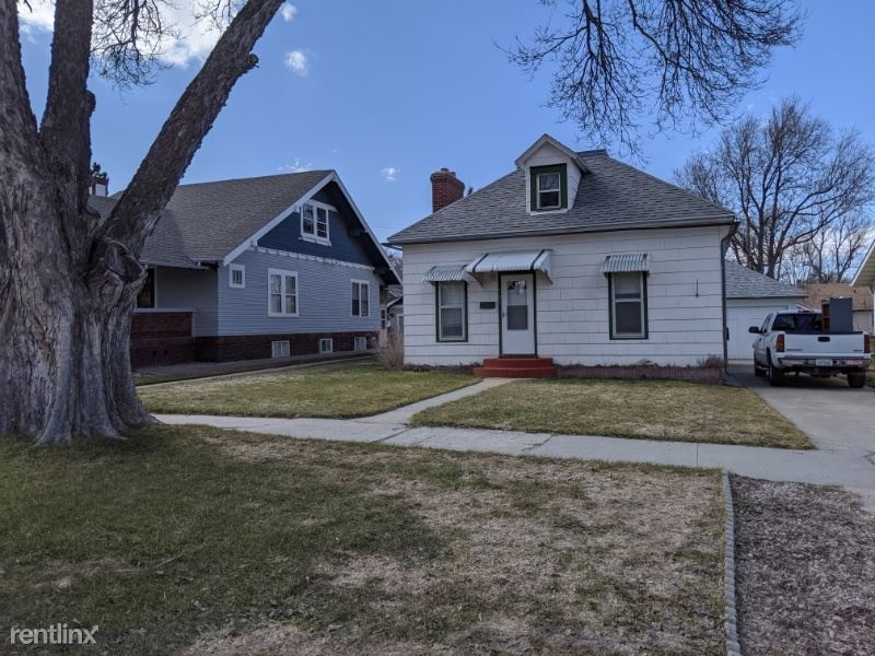 Primary Photo - 3 br, 1 bath House - 721 Main St