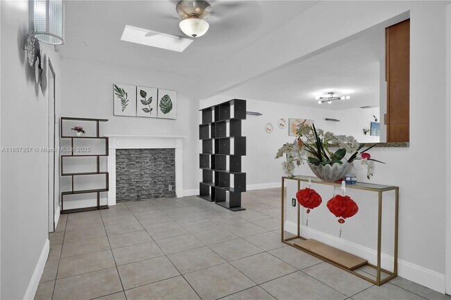 Foto del edificio - 8302 SW 103rd Ave