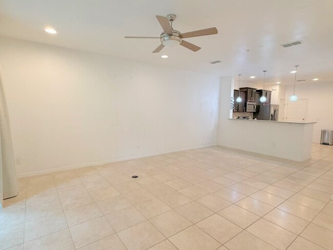 Building Photo - 1288 Pavia Dr