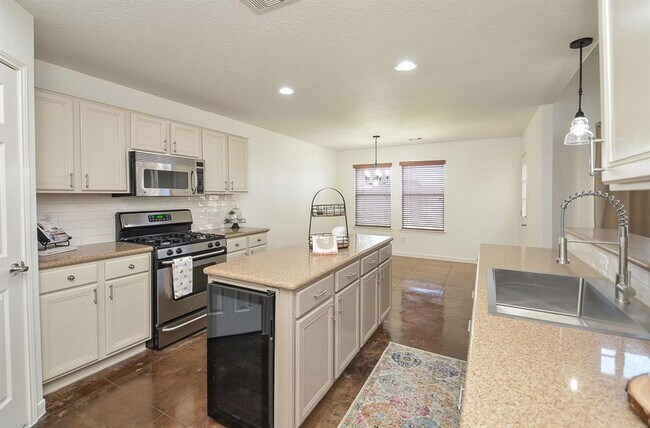Building Photo - 17722 Meadow Crossing Ln