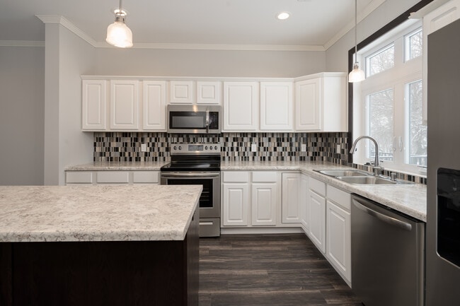 Foto del edificio - 2192 Rolling Green Trl