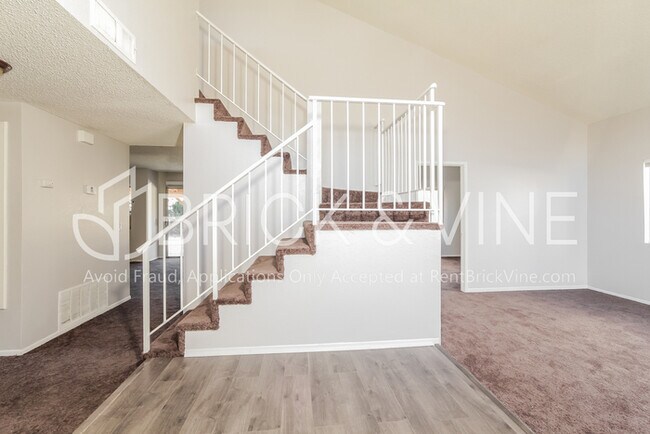 Foto del edificio - 43901 Fallon Drive