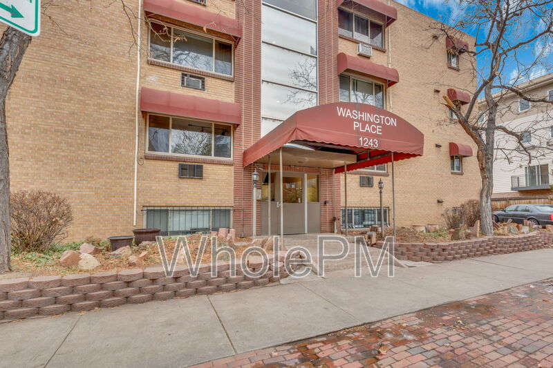 Foto principal - 1243 N Washington St