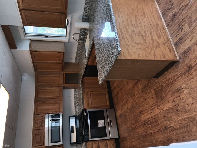 Foto del edificio - 3 br, 3 bath House - 60 Lincoln Ave