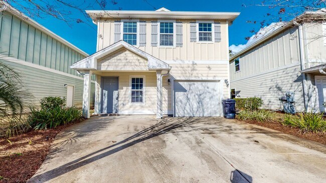 Building Photo - Beautiful 3 bed 3 bath home located in the...