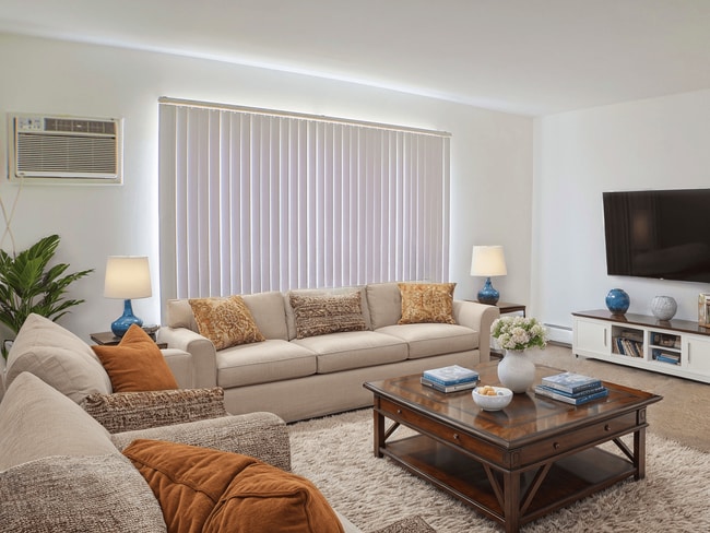 Foto del edificio - Franklin Square Apartments