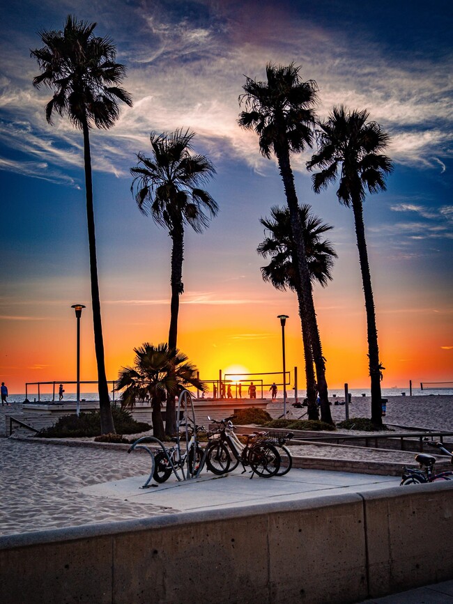 Building Photo - 416 Virginia St