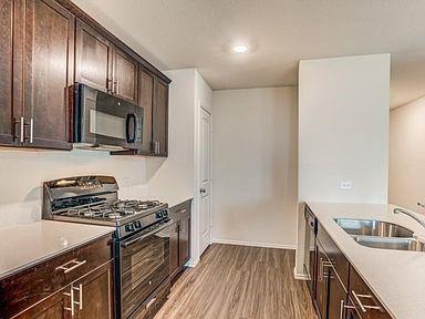 Foto del edificio - 1524 Stonefield Dr