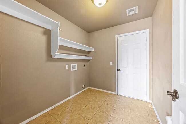 Foto del edificio - 2305 SW 15th St