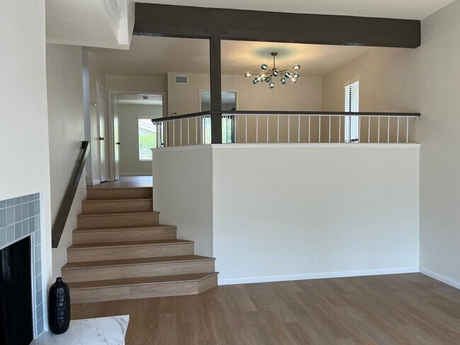 Foto del edificio - 3304 Caminito Eastbluff