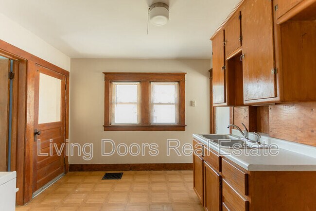 Foto del edificio - 1025 N 8th St