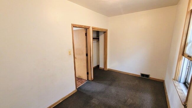 Foto del edificio - 2471 S 17th St