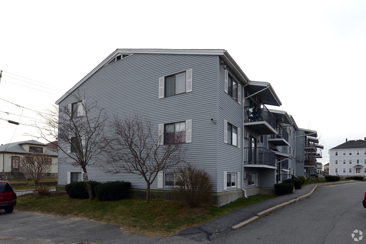 Building Photo - Fulton Street Apartments