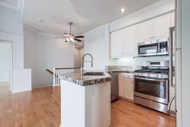 Foto del edificio - ***Available for move in on June 30, 2025*...