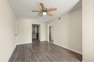 Building Photo - 2803 Cleburne St