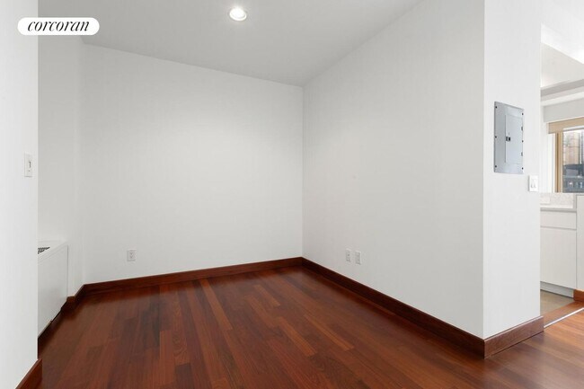 Foto del edificio - 305 E 63rd St