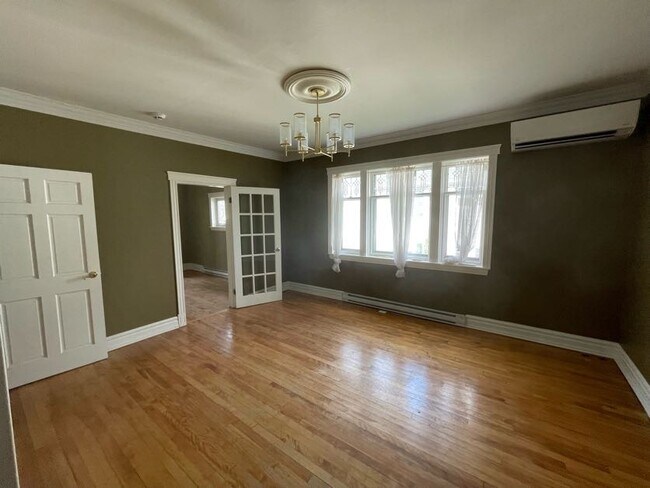 Photo du bâtiment - 450 Douglas Av