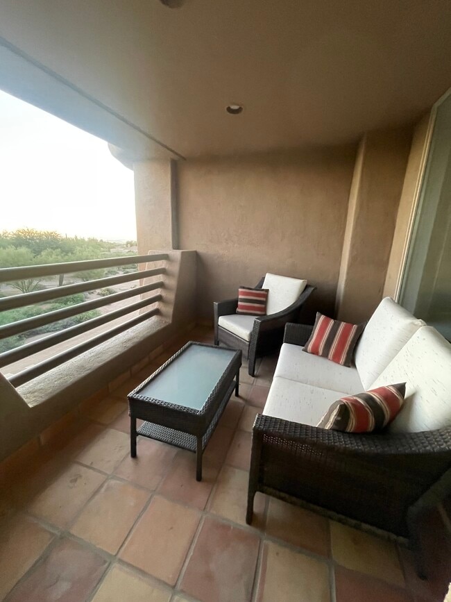 Foto del edificio - 10222 E Southwind Ln