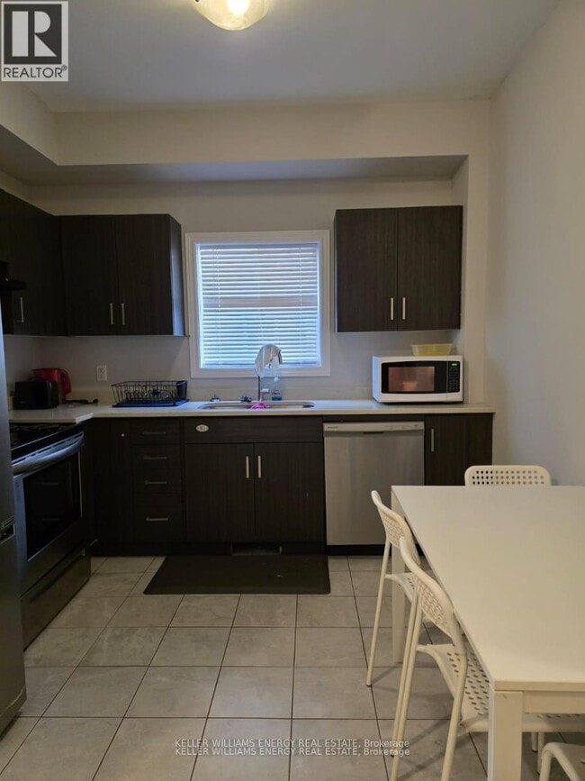 Building Photo - 66C BATTLE STREET