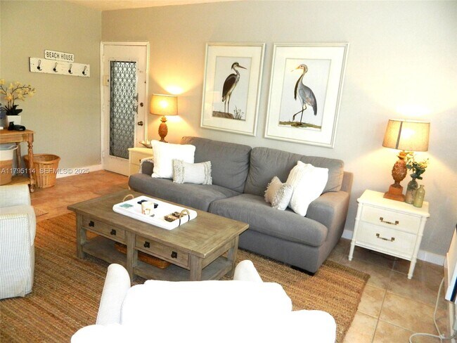 Foto del edificio - 624 Orton Ave