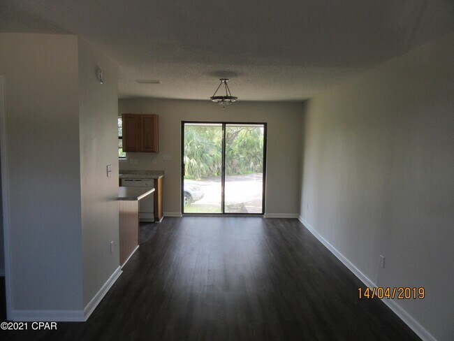 Foto del edificio - 2750 W 12th St