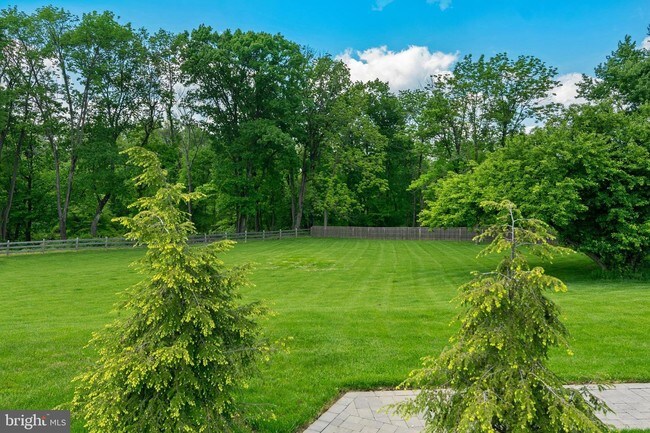 Foto del edificio - 216 Brownsburg Rd