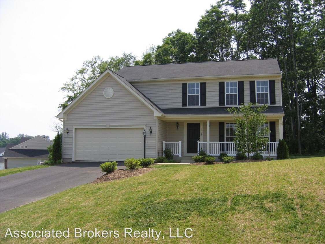 Foto principal - 4 br, 2.5 bath House - 19540 Gates Drive