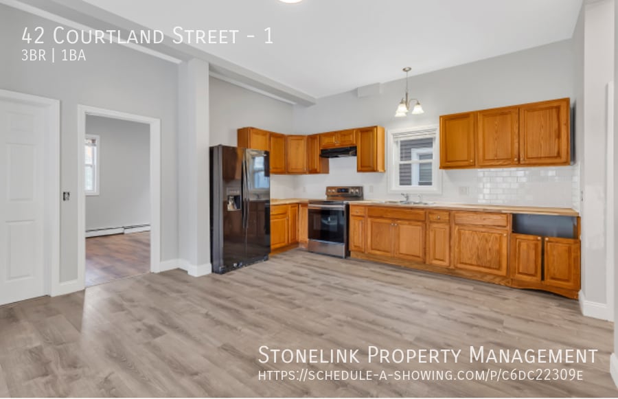 42 Courtland Street Apartment for Rent in Providence, RI