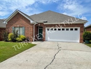 Building Photo - 515 Enclave Cir