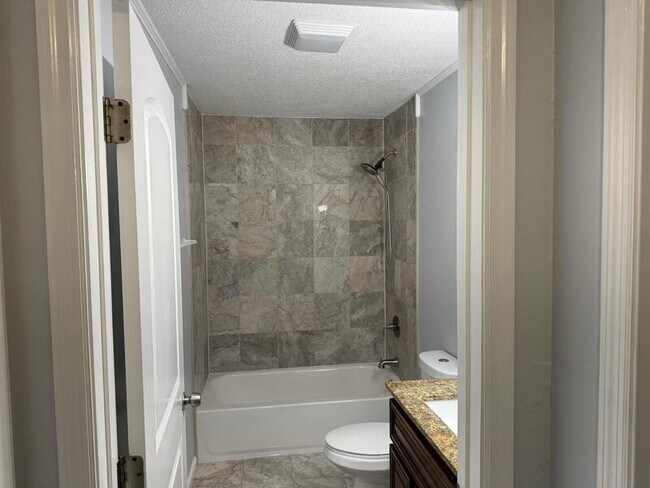 Foto del edificio - 118 Walsh Ln
