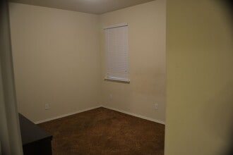 Building Photo - 3418 Lorne Dr