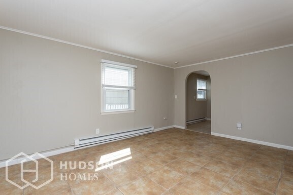 Building Photo - 27 Ponus Ave