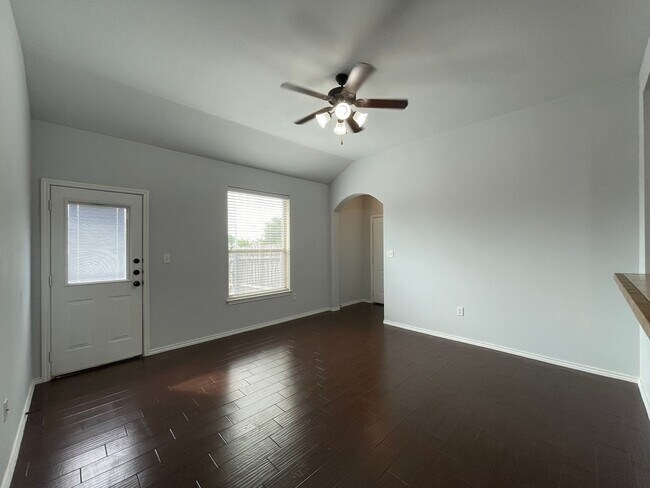 Foto del edificio - Townhome for rent