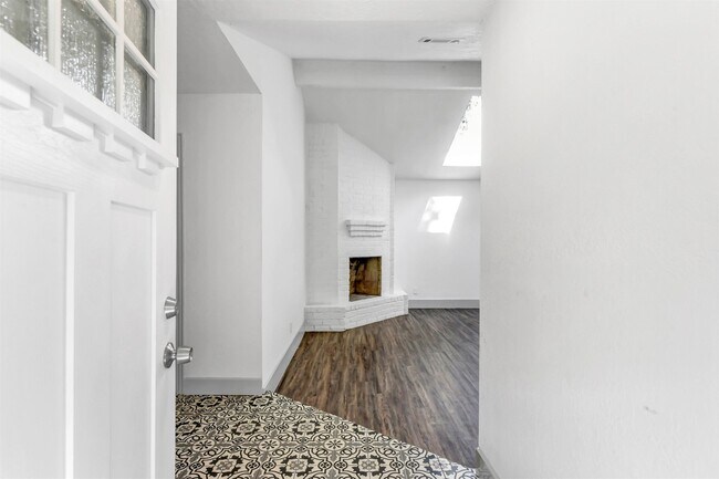 Foto del edificio - 23118 Whispering Willow Dr