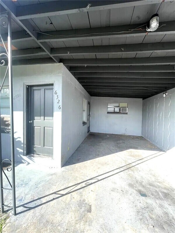 Foto del edificio - 6326 Calypso Dr