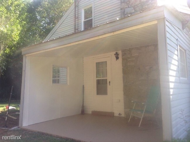Foto del edificio - 3 br, 1 bath House - 5959 Iron Bridges Rd