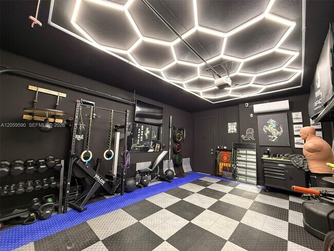 Foto del edificio - 10448 NW 67th St