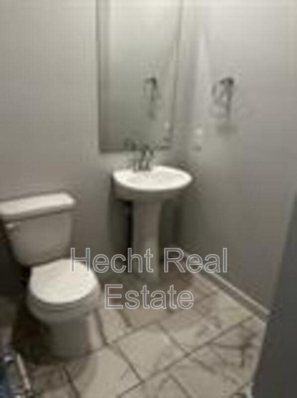 Foto del edificio - 605 W South St