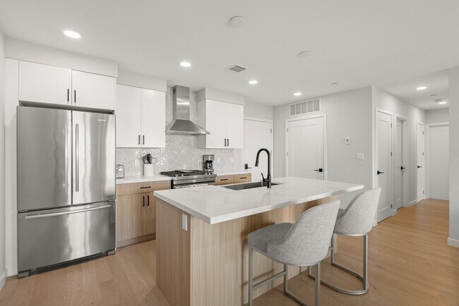Foto del edificio - 457 W Broadway