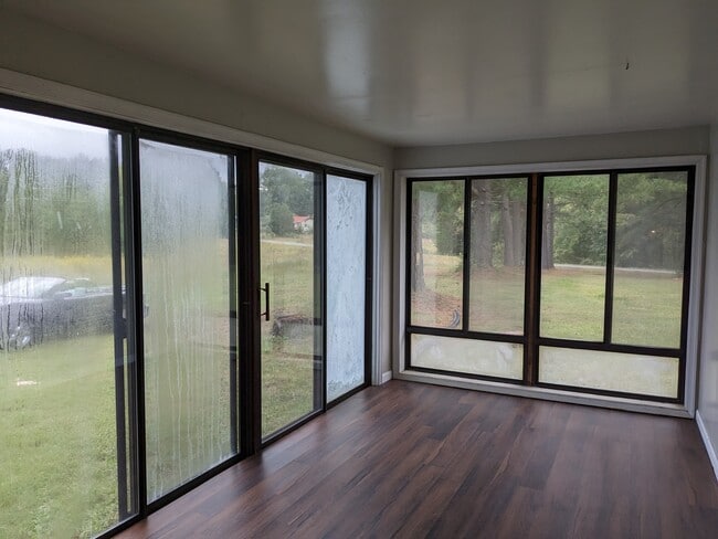 Building Photo - 20655 Monrovia Rd