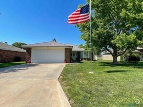 Building Photo - 1548 Bosc Ct